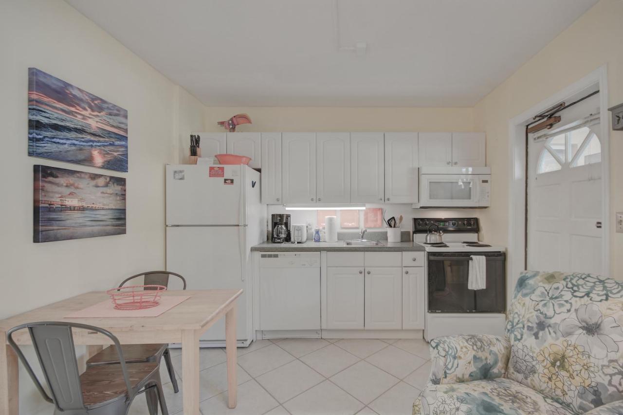 Five Palms Vacation Rentals- Daily - Weekly - Monthly Clearwater Beach Exterior photo