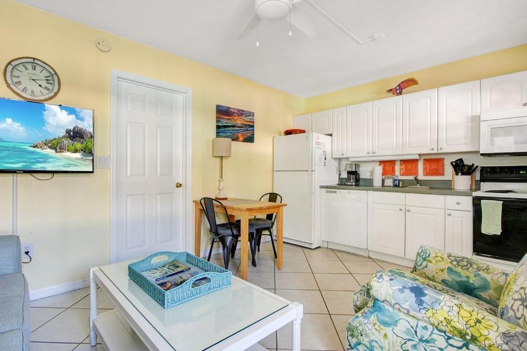Five Palms Vacation Rentals- Daily - Weekly - Monthly Clearwater Beach Exterior photo